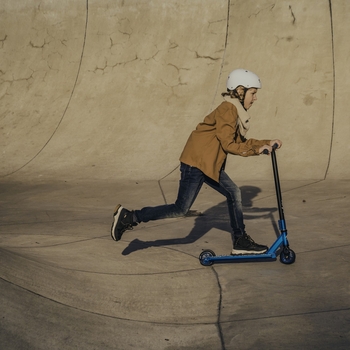 Самокат Lionelo Whizz Green Lime Black - Pampik - 5