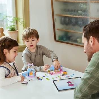 Конструктор LEGO Gabby’s Dollhouse Міні-кото-ясла Ґаббі, 165 деталей (10796) - Pampik - 4