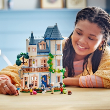 Конструктор LEGO Friends Замковий готель "Ночівля і сніданок", 1311 деталей (42638) - Pampik - 5