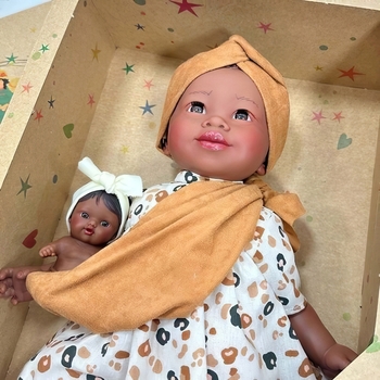 Лялька Nines d'Onil Maria з малюком у коричневій чалмі 45 см (4440) - Pampik - 4