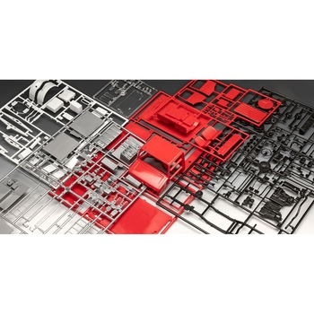 Сборная модель Revell Пожарная машина Mercedes-Benz Unimog U1300L TLF 8/18 уровень 5, масштаб 1:24, 210 деталей (RVL-07512) - Pampik - 5