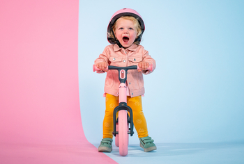 Беговел YVolution Yvelo Junior розовый (YT16P2) - Pampik - 6