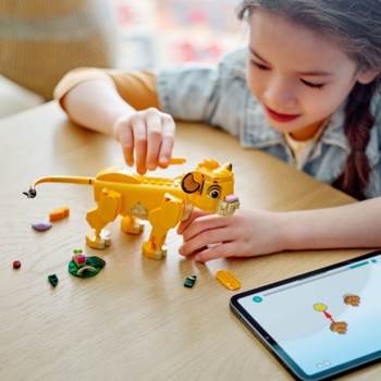 Конструктор LEGO Disney Classic Левеня Сімба, 222 деталі (43243) - Pampik - 4