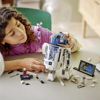 Конструктор LEGO Star Wars R2-D2, 1050 деталей (75379) - Pampik - 11