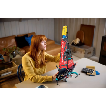 Конструктор LEGO Technic Яхта Emirates Team New Zealand AC75, 962 детали (42174) - Pampik - 11