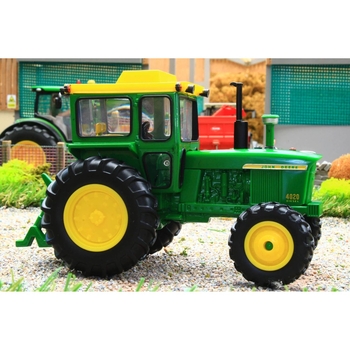 Модель Britains Трактор John Deere 4020 з кабіною 1:32 (43362) - Pampik - 4