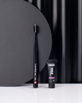 Набір: Зубна паста з активованим вугіллям Curaprox Black is White 10 мл + Зубна щітка Curaprox Ultra Soft - Pampik - 6