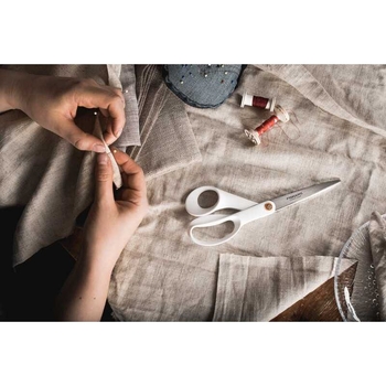 Ножиці універсальні Fiskars FF універсальні 24 см білі (1020414) - Pampik - 4