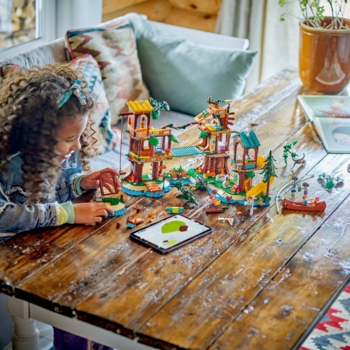 Конструктор LEGO Friends Будиночок на дереві у пригодницькому таборі,1128 деталей (42631) - Pampik - 4