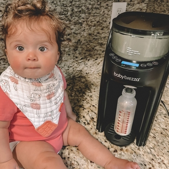 Машина для приготування дитячої суміші Baby Brezza Formula Pro Advanced чорна (FRP0131) - Pampik - 4