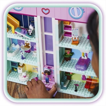 Конструктор LEGO Gabby's Dollhouse Ляльковий будиночок Ґаббі, 498 деталей (10788) - Pampik - 6