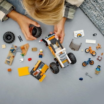 Конструктор LEGO City Приключения на внедорожнике 4x4, 252 деталей (60387) - Pampik - 4