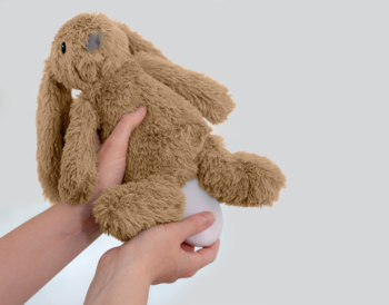 Музыкальная мягкая игрушка ZAZU Зайчик RO, бежевый (ZA-RO-01) - Pampik - 7