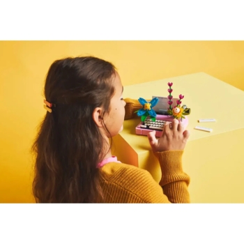 Конструктор LEGO Creator 3 v 1 Друкарська машинка з квітами, 363 деталей (31169) - Pampik - 7