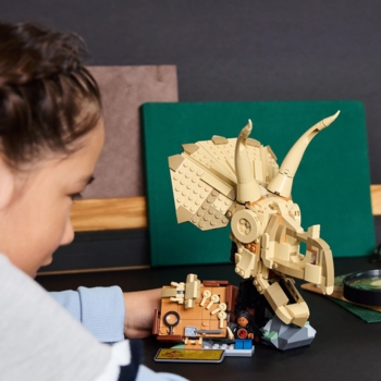Конструктор LEGO Jurassic World Скам'янілості динозаврів: череп трицератопса, 468 деталей (76969) - Pampik - 11