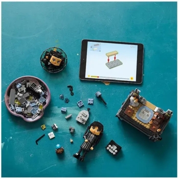 Конструктор LEGO Wednesday Фігурка Венздей Аддамс, 702 деталі (76780) - Pampik - 7