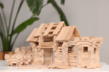 Дерев'яний конструктор Igroteco В’їзна брама, 296 деталей (900354) - Pampik - 4