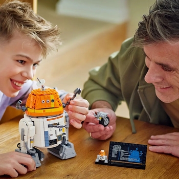 Конструктор LEGO Star Wars Чоппер (C1-10P). Дроид-астромеханик, 1039 деталей (75416) - Pampik - 8