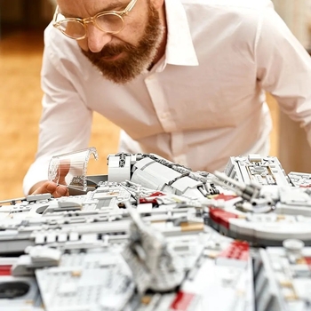 Конструктор LEGO Star Wars Millennium Falcon (Сокіл Тисячоліття), 7541 деталь (75192) - Pampik - 3
