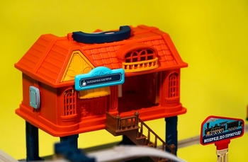 Игровой набор Otamanko Трюковая железная дорога Храбрый паровозик, 207 деталей (532.02.31) - Pampik - 4