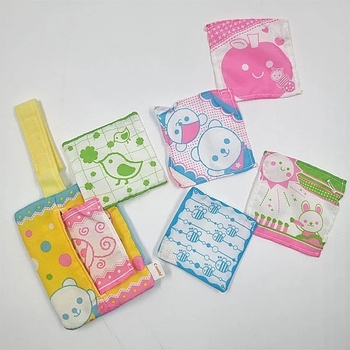 М'яка тактильна іграшка Combi Серветниця 111812 (21120) - Pampik - 2