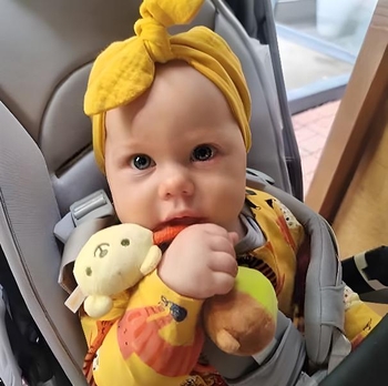 Погремушка мягкая Combi Мишка, желтый (116724) - Pampik - 4