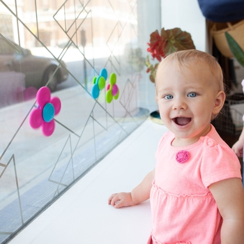 Набір прорізувачів-спіннерів із присосками Fat Brain Toys Whirly Squigz, 3 шт. (F210ML) - Pampik - 7