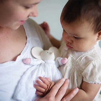 Іграшка-комфортер Tikiri 77105RT, рожевий (22559) - Pampik - 3