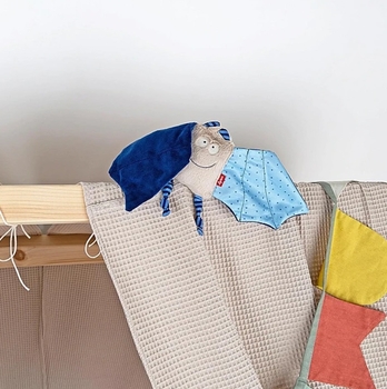 М'яка іграшка-комфортер Sigikid Кажан, 17 см, блакитний (41099/36999) - Pampik - 9