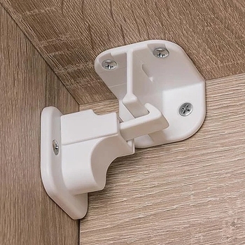 Магнитный замок для шкафов и ящиков Reer, белый (51030/30018) - Pampik - 3