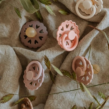 Пустушка латексна Frigg Fairytale X H.C. Andersen The Little Mermaid, кругла, size 2, 6-18 міс., пурпуровий (000926) - Pampik - 2