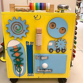 Іграшка дерев'яна NL Baby Актівіті Бізікуб, 35х35 см, жовтий (24421) - Pampik - 3