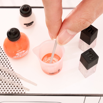 Ігровий набір MGA's Miniverse Мейкап Створи косметику, в асортименті (121497) - Pampik - 6