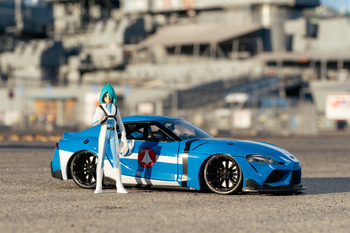 Машина металлическая Jada Роботех Тойота Супра с фигуркой Макса Стерлинг, 1:24, голубой (253255051) - Pampik - 11