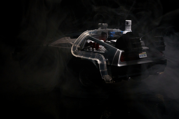 Машина металлическая Jada Назад в будущее 2 Машина времени (1989) со световым эффектом, 1:24, (253255021) - Pampik - 12