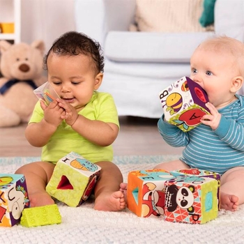 М'які кубики-сортери Battat ABC S2 у сумочці (BX1661Z) - Pampik - 7