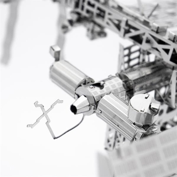 Колекційна модель-конструктор Metal Time Astronaut's Lodge Космічна станція МКС, механічна (MT017) - Pampik - 5