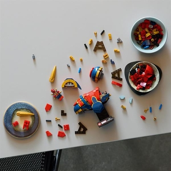 Конструктор LEGO Super Heroes Marvel Погруддя Залізної Людини-павука, 379 деталей (76326) - Pampik - 8