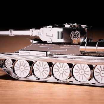 Колекційна модель-конструктор Metal Time Танк T-34/85 (MT071) - Pampik - 4