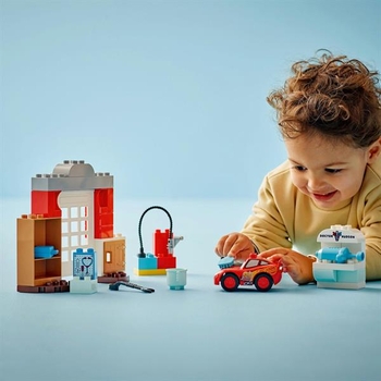 Конструктор LEGO Duplo Disney Визит МакКвина в гараж Дока, 35 деталей (10456) - Pampik - 8