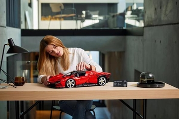 Конструктор LEGO Techniс Ferrari Daytona SP3 3778 деталей (42143) - Pampik