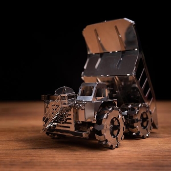 Колекційна модель-конструктор Metal Time Quarry Transporter Кар'єрний самоскид механічний, 71 деталь (MT014) - Pampik - 2