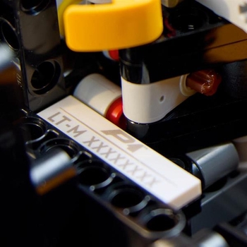 Конструктор LEGO Technic McLaren P1 3893 детали (42172) - Pampik - 5