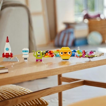 Конструктор LEGO Classic Творчі космічні об'єкти 450 деталей (11037) - Pampik - 8