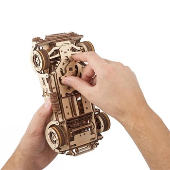 Деревянный механический 3D конструктор Ugears Гоночный автомобиль ДрифтКобра (70161) - Pampik - 16