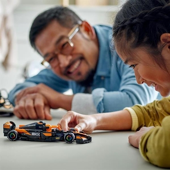 Конструктор LEGO Speed Champions Автомобіль для перегонів McLaren F1 Team MCL38, 269 деталей (77251) - Pampik - 12