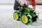 Трактор Tomy Monster Treads, з великими світлими колесами (46434B) - Pampik - 3