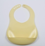 Слинявчик Lindo з кишенею на застібці, бежевий (Ф 932) - Pampik