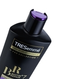 Шампунь для волосся відновлювальний TRESemme Repair and Protect, 400 мл - Pampik - 3