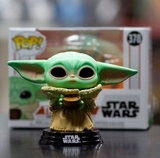 Ігрова фігурка Funko Pop Мандалорець Малюк з чашкою (49933) - Pampik - 7